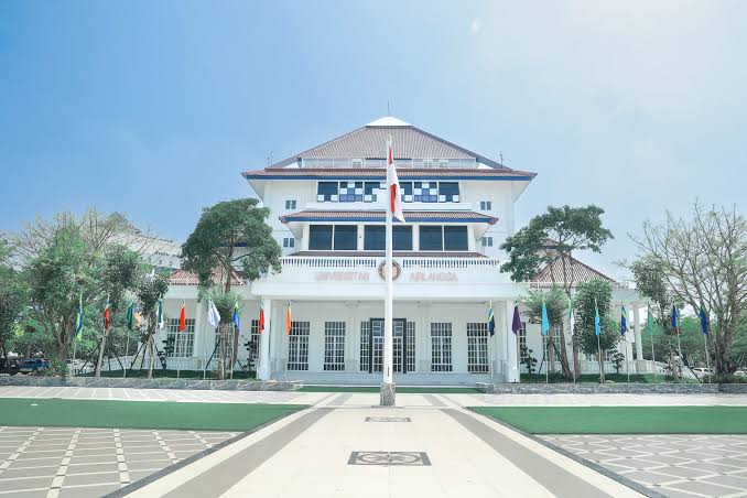 Universitas Airlangga Surabaya